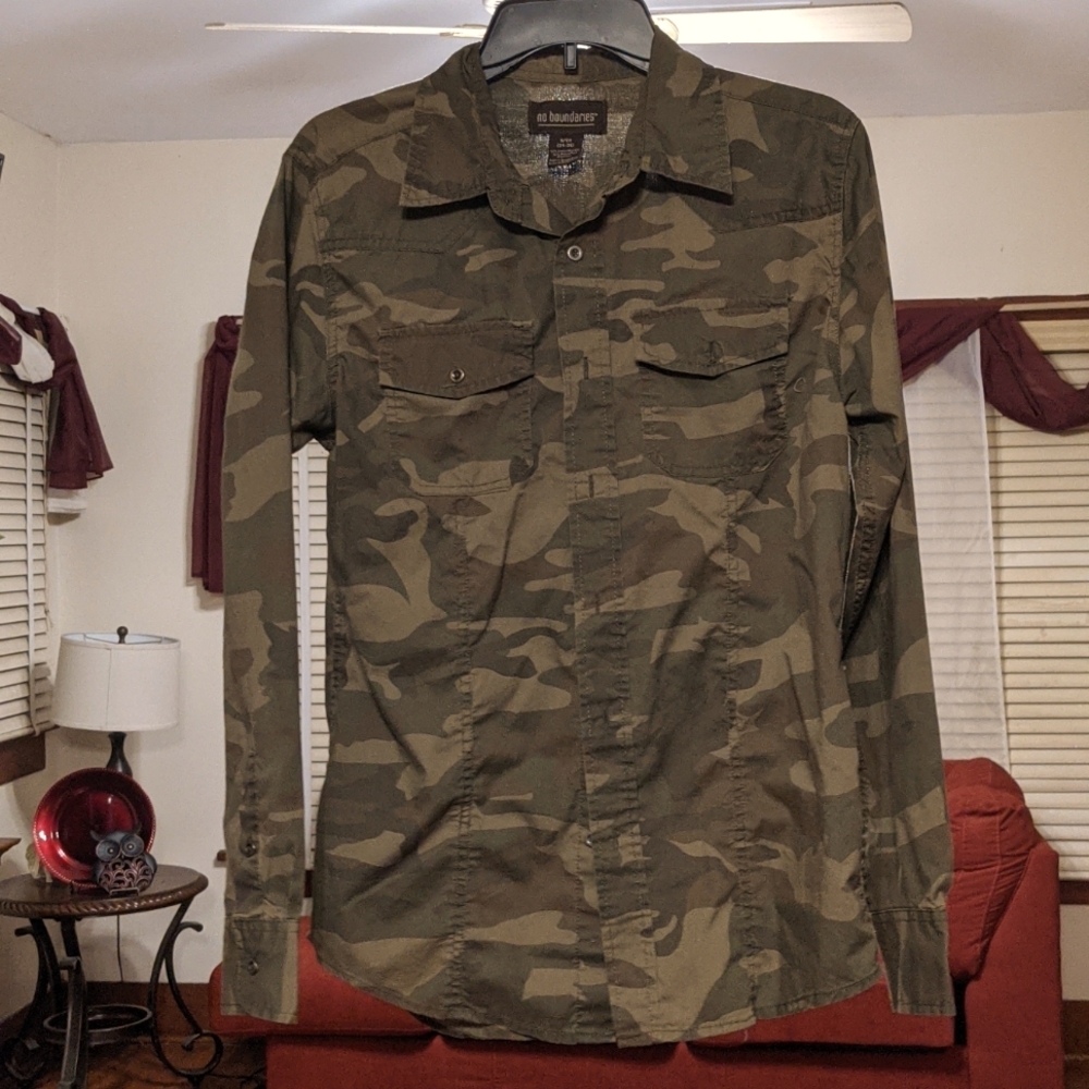 NB Camo Long Sleeve Button Down (S)